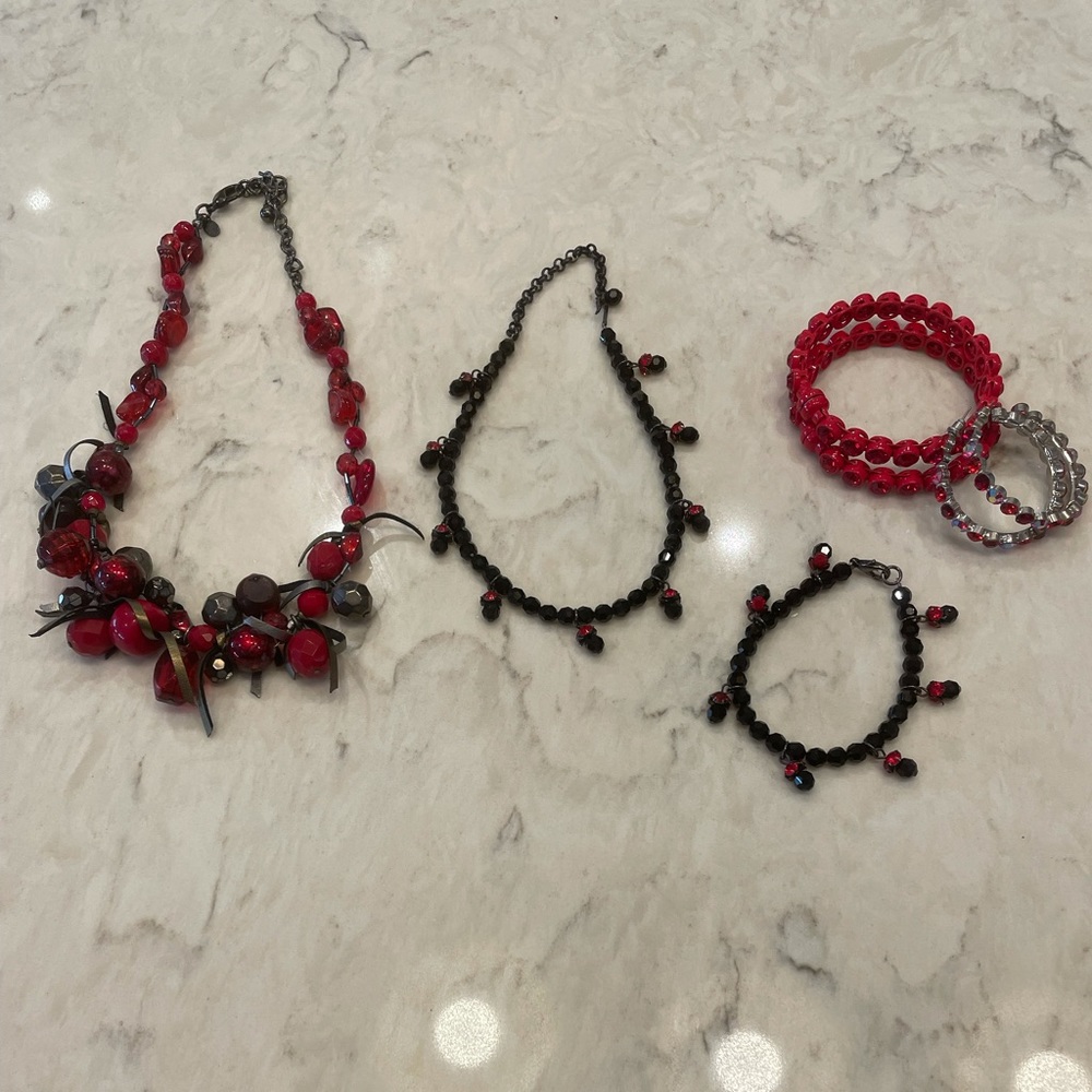 Georgia FANS! 8 piece Red & Black/Pewter mix and match crystal jewelry